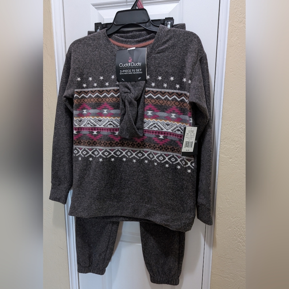 XSP Cuddl Duds Pajama Set with Jogger Pants
